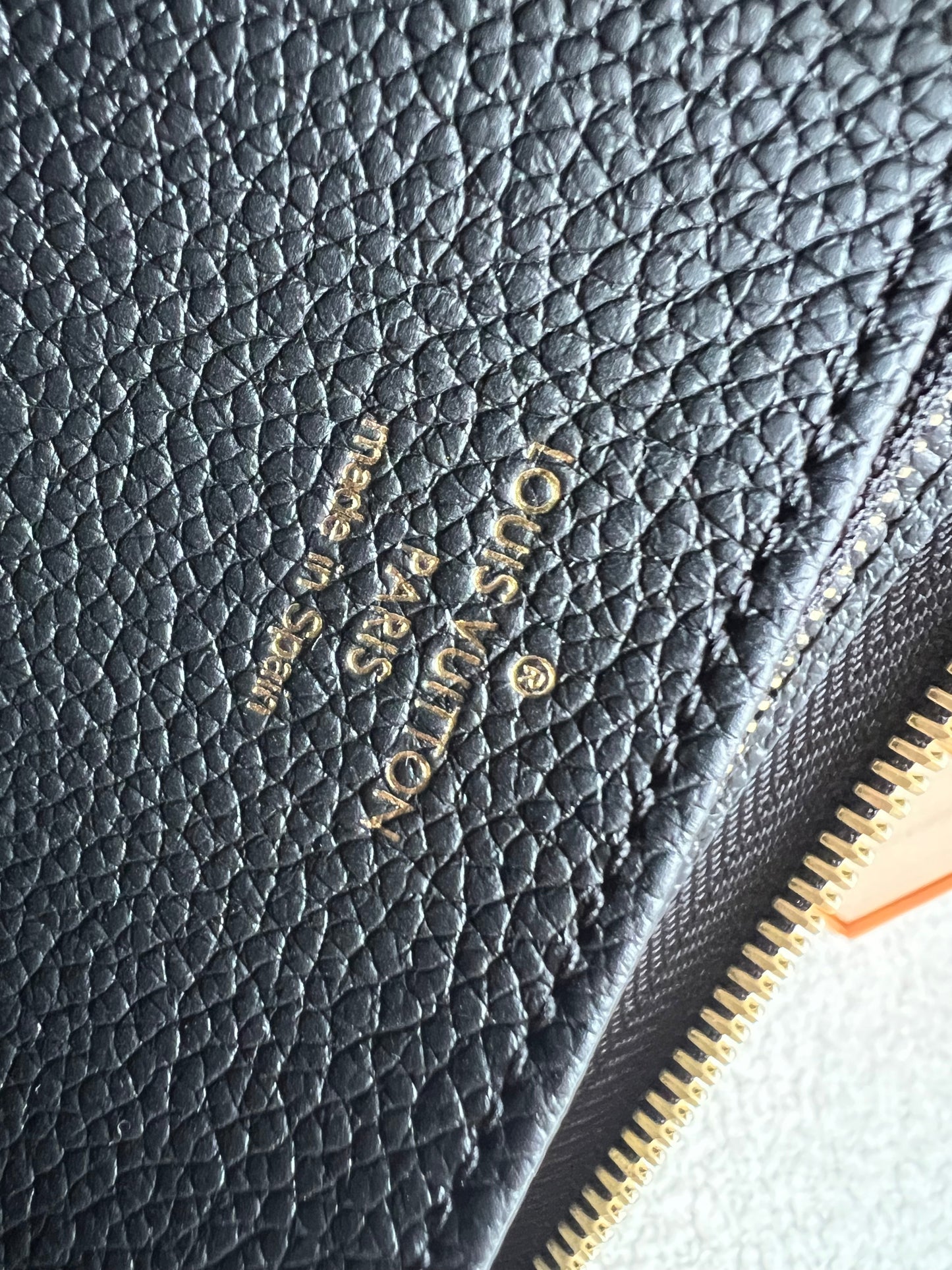 Louis Vuitton Zippy Wallet in Black Empreinte (RRP £790)