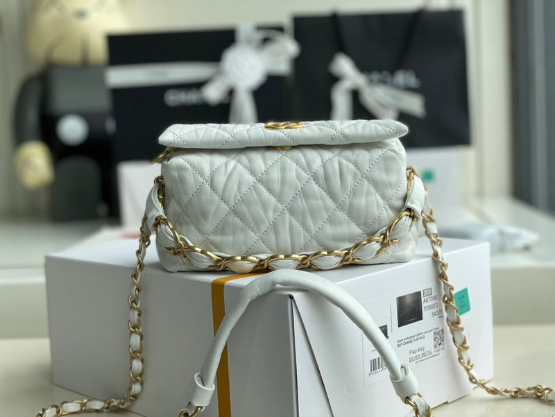 Chanel Luxury Handbag Style 620