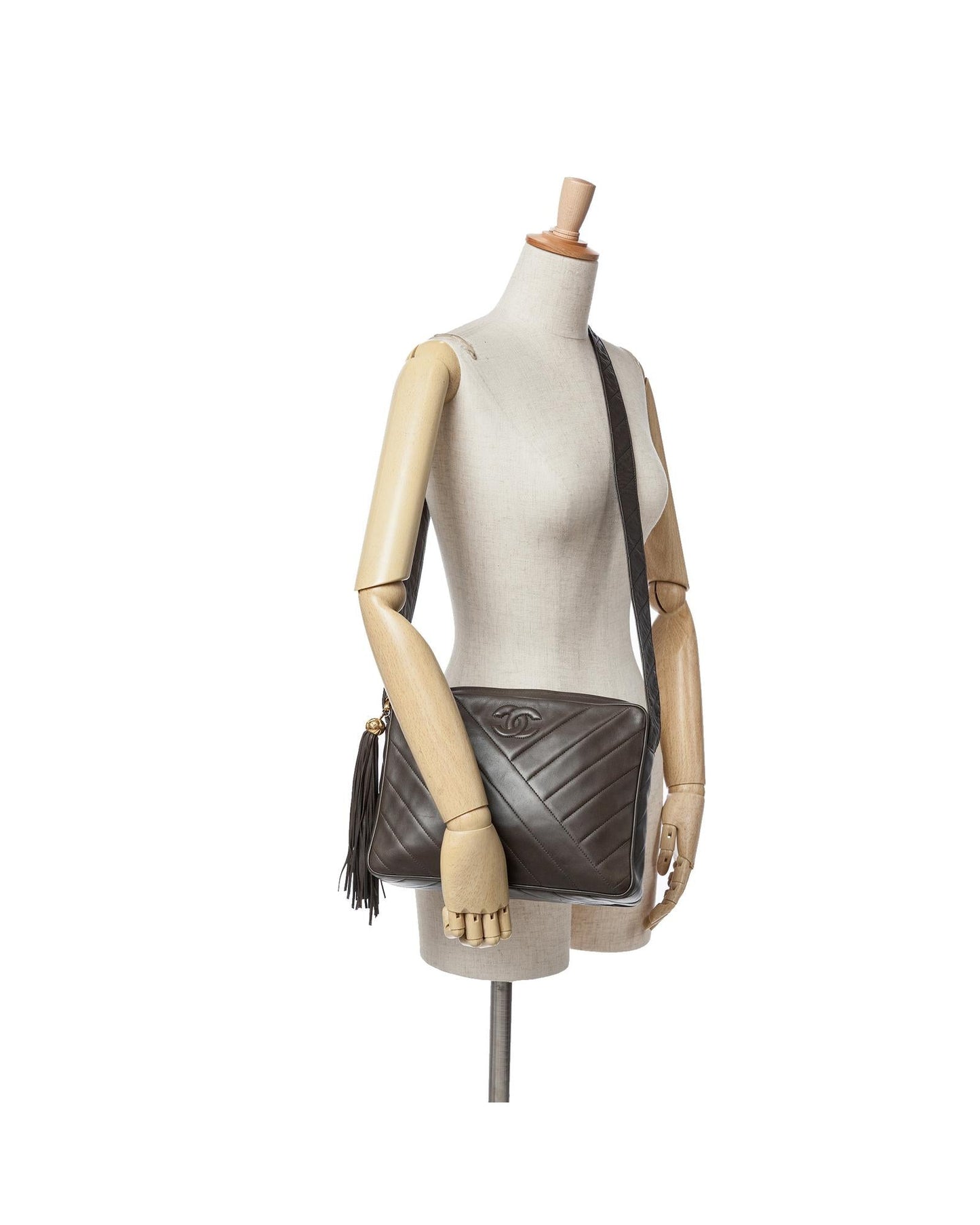 Chevron Lambskin Tassel Crossbody Bag with Quilted Leather and Zip Closure