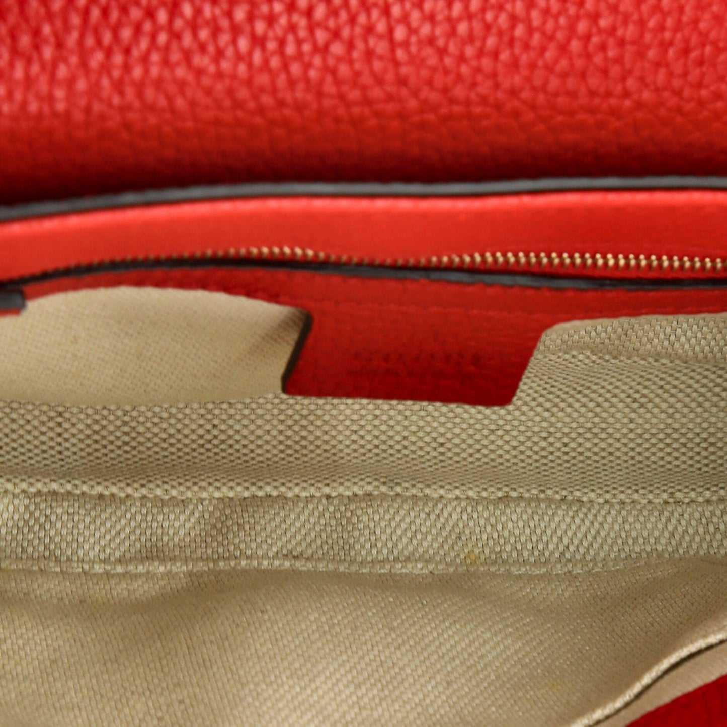 Soho Chain Crossbody Bag Leather Medium