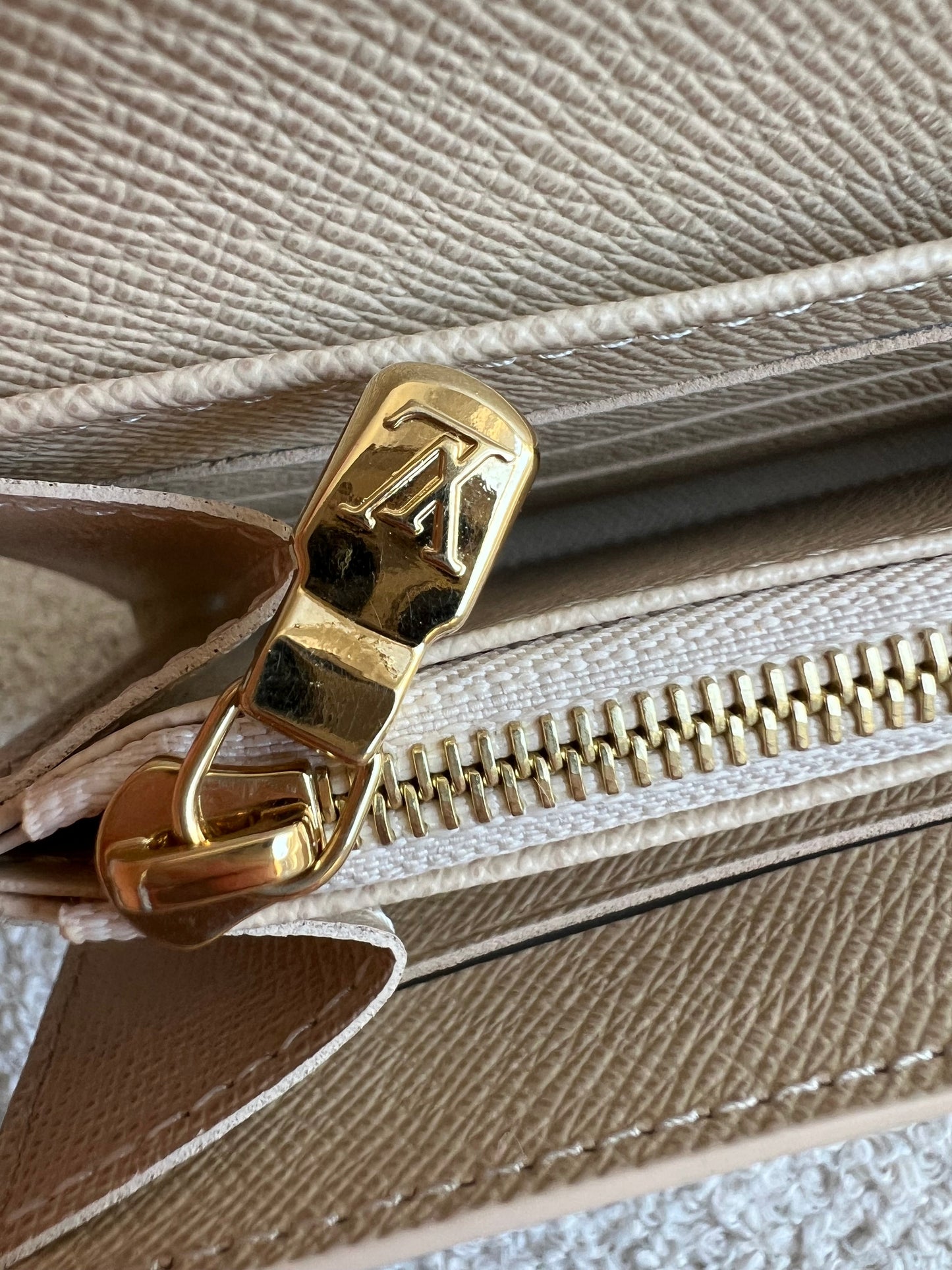 Louis Vuitton Sarah Wallet in Damier Azur (RRP £505)