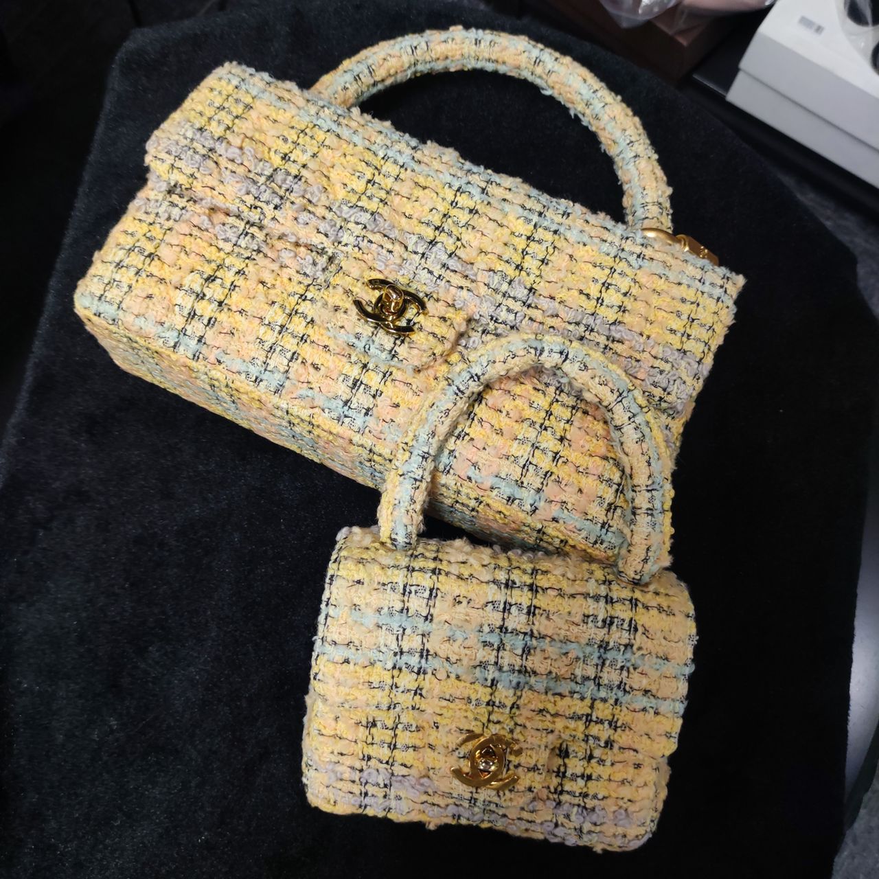 Chanel Classic Flap Tweed Shoulder Bag Style 2