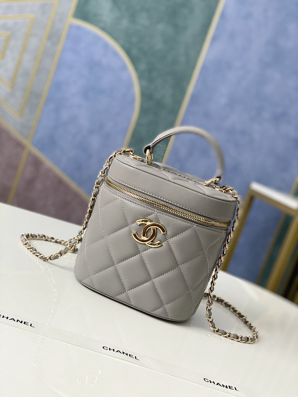 Chanel Luxury Handbag Style 512