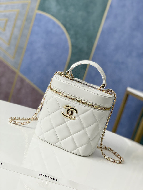 Chanel Luxury Handbag Style 514