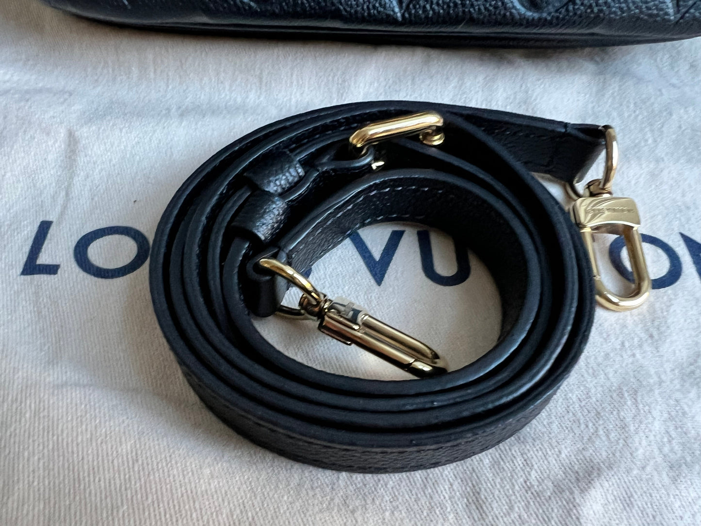 Louis Vuitton Pochette Metis Black Empreinte (RRP £2,200)