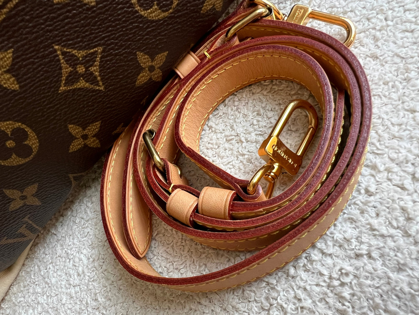 Louis Vuitton Speedy 40 Bandouliere Monogram (RRP £1610)