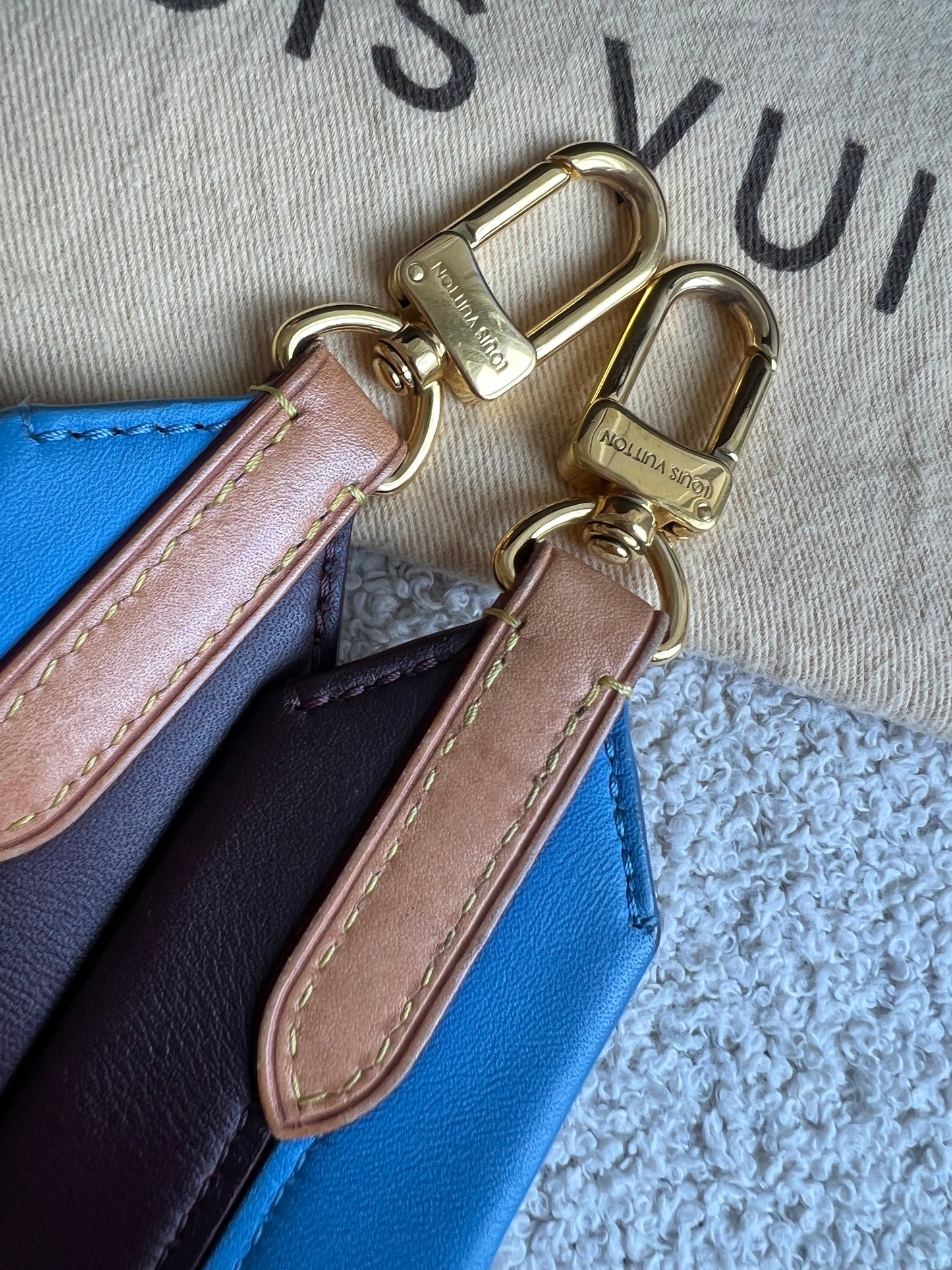 Louis Vuitton Cluny MM Monogram (RRP £1890)