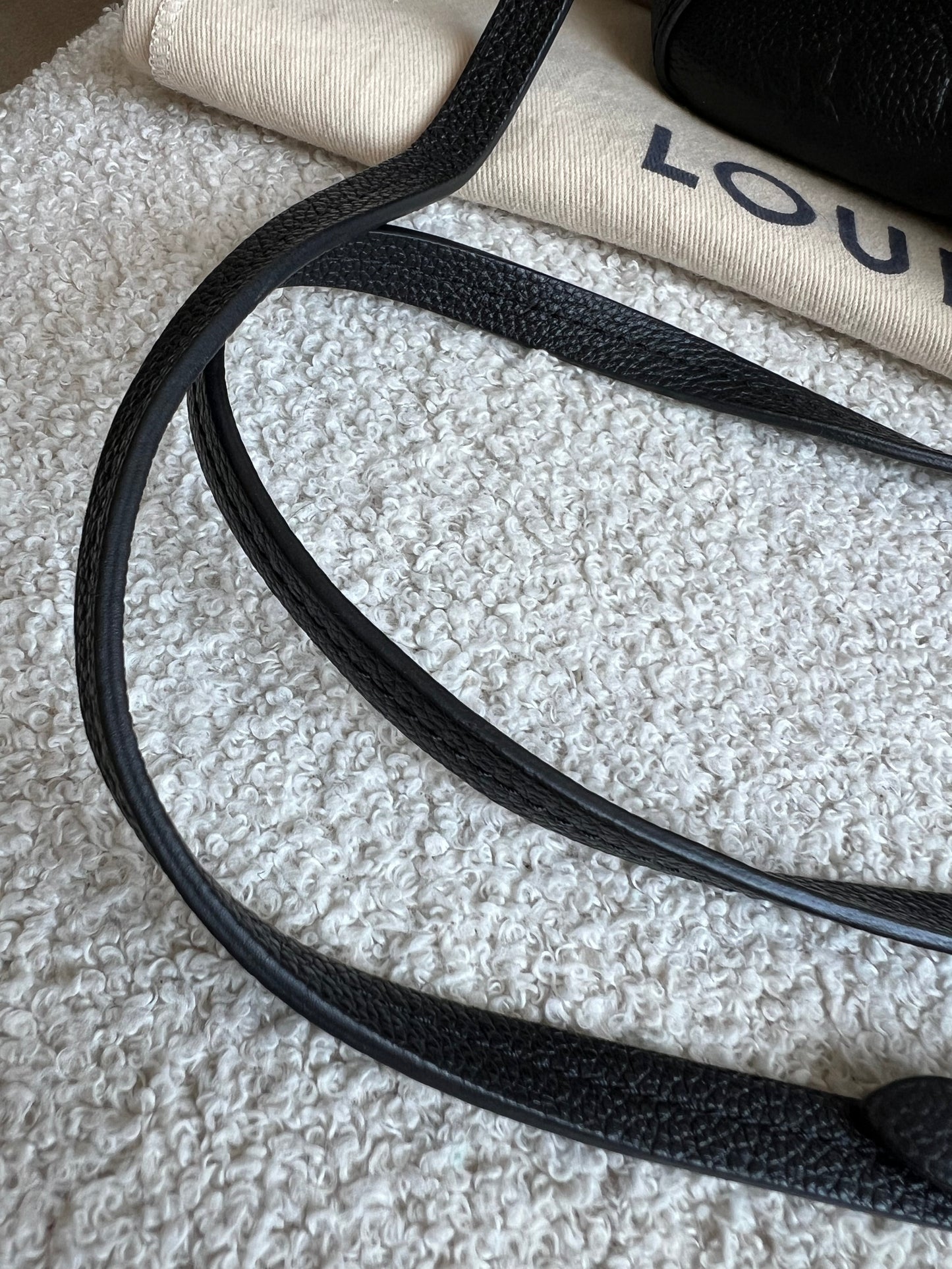 Louis Vuitton Saintonge Black Empreinte