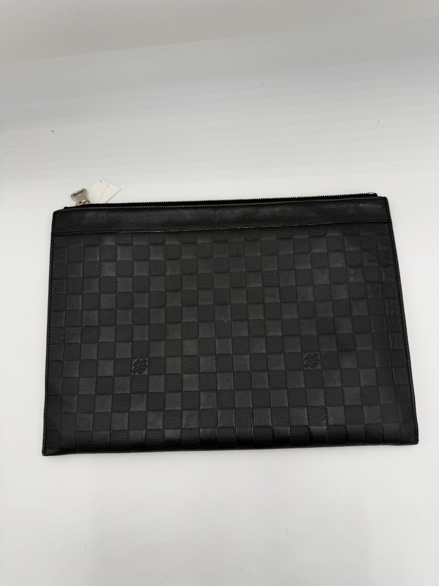 Louis Vuitton Pochette Discovery Damier Infini