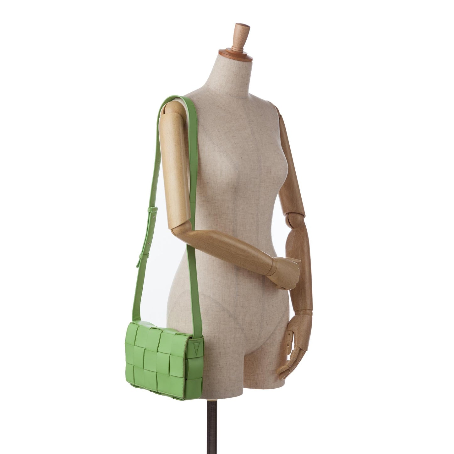 Bottega Veneta Calfskin Intrecciato Cassette Crossbody (MLB-CBPvTr)