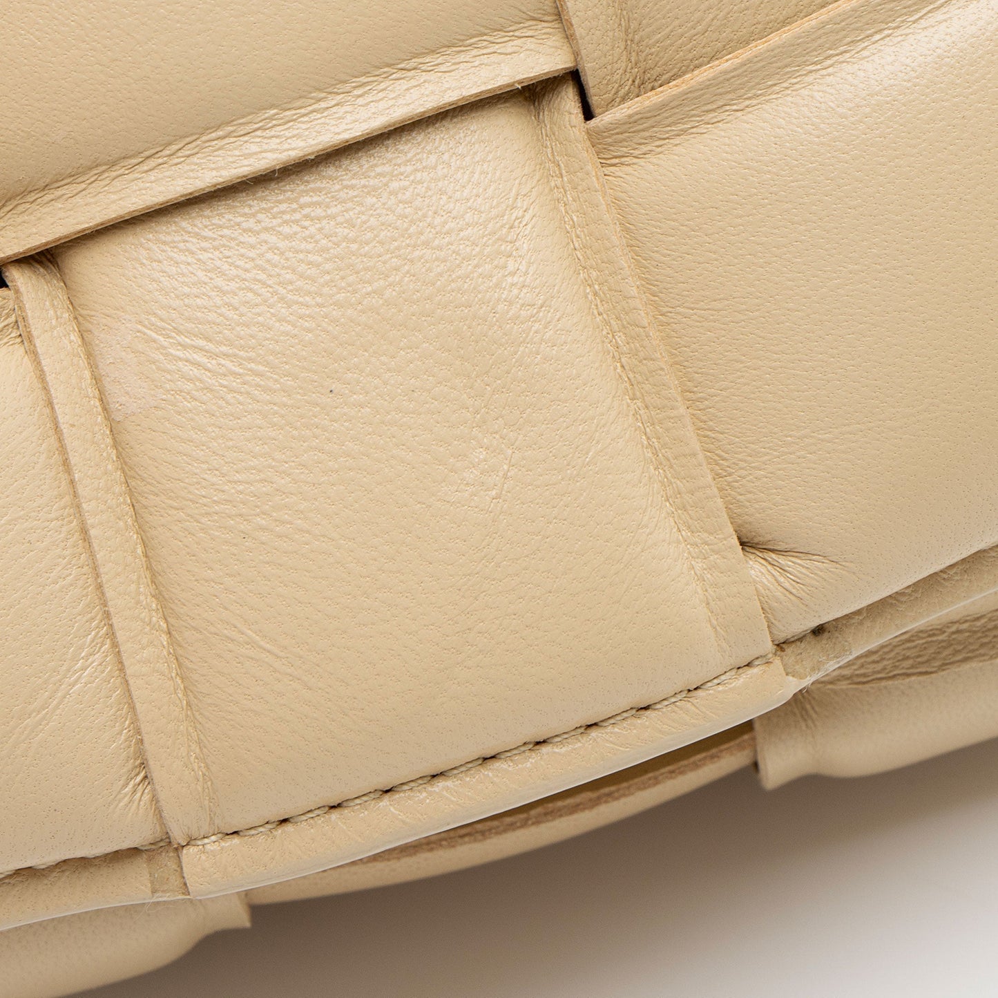 Bottega Veneta Puffed Leather Extra Mini Cassette Crossbody (SHF-18sNYD)