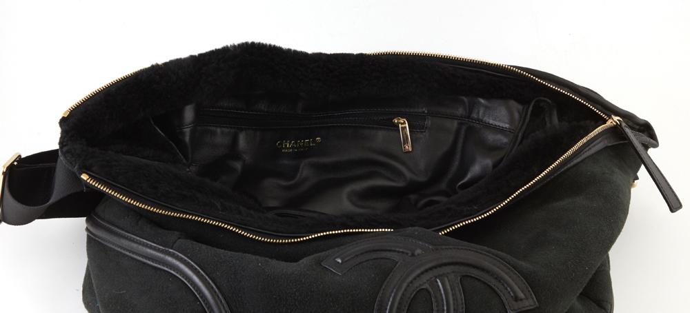 Chanel Black Luxury Shoulder Bag Style 3
