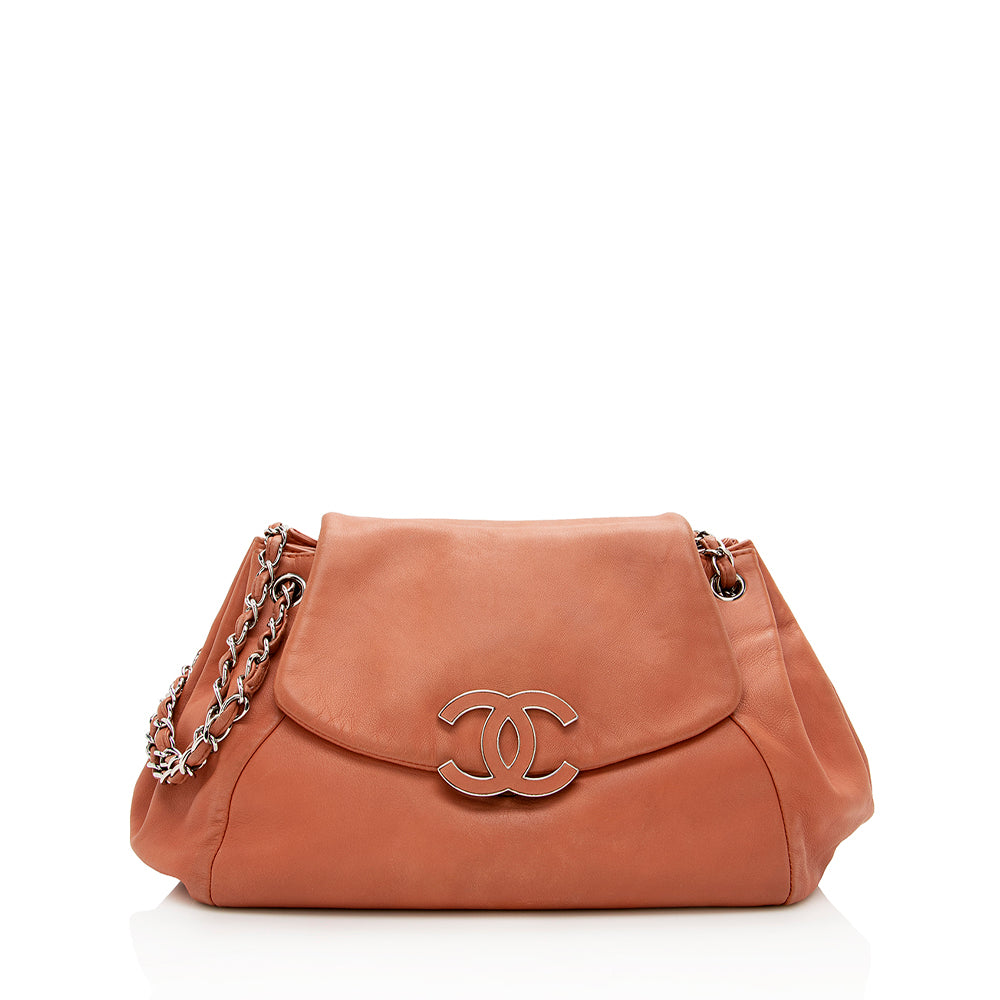 Chanel Calfskin Luxury Shoulder Bag Style