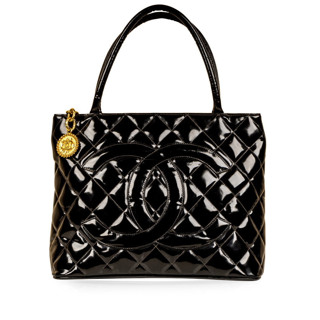 Chanel Cc Medallion Tote - Patent