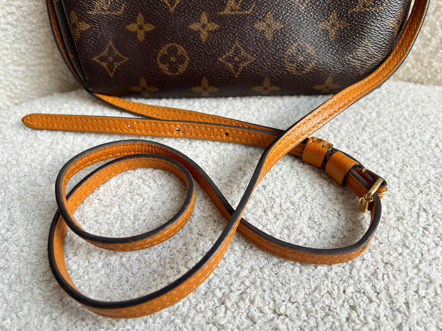 Louis Vuitton Monogram Safran Pallas Pochette