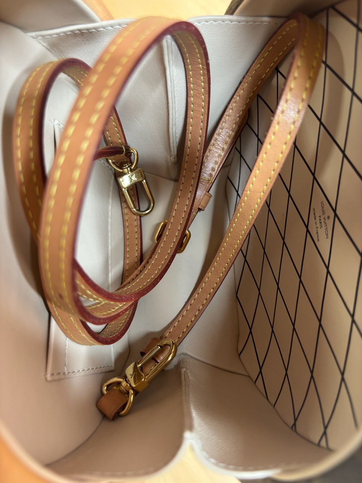 Louis Vuitton Petite Boîte Chapeau Bag