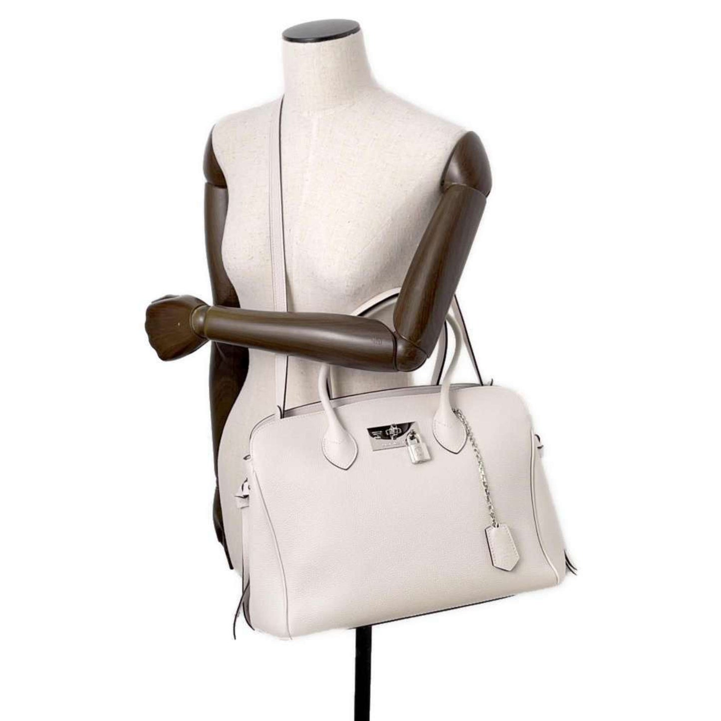 Louis Vuitton Leather Handbag Shoulder Bag