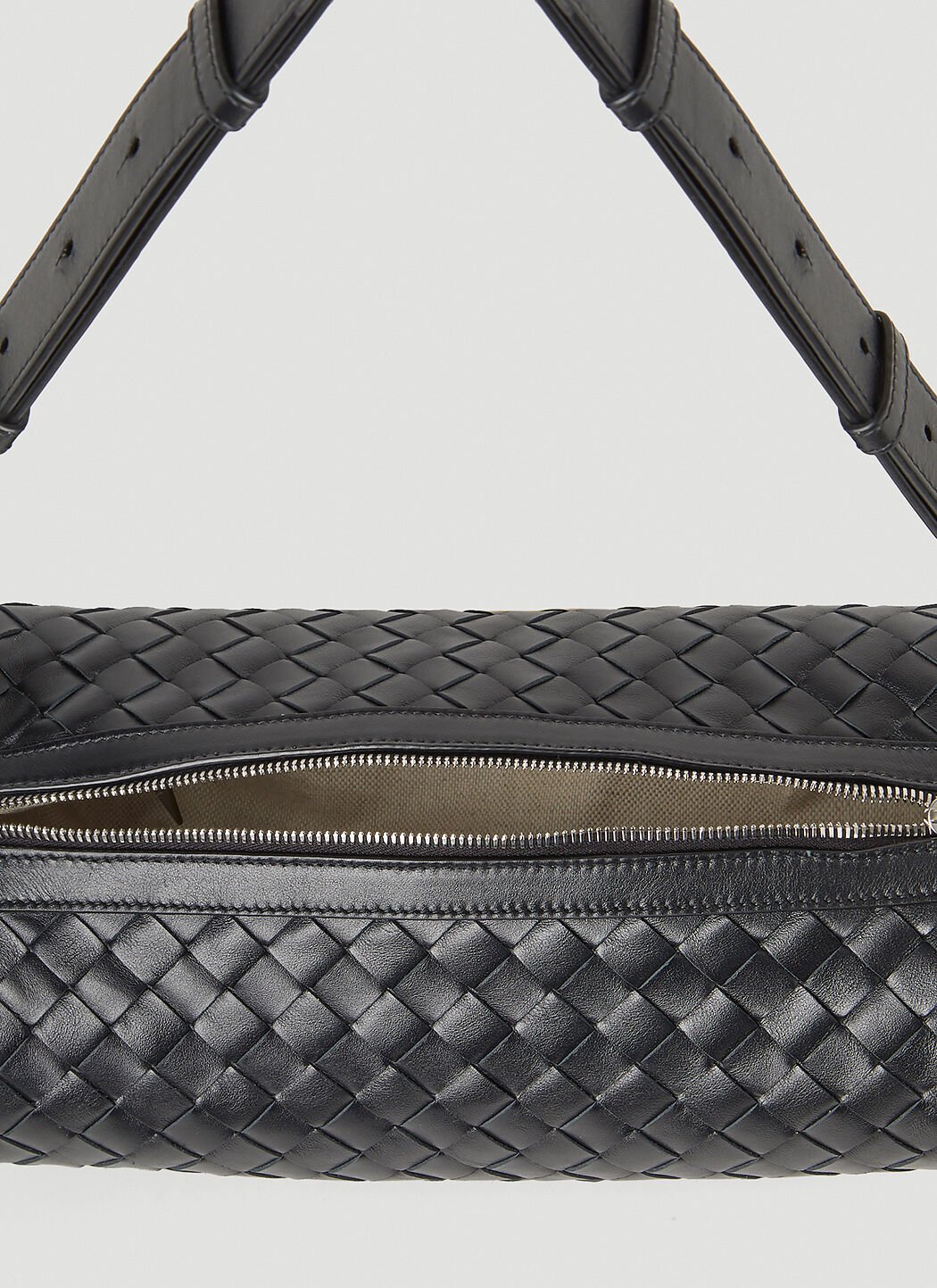 Bottega Veneta Men Cannolo Crossbody Bag