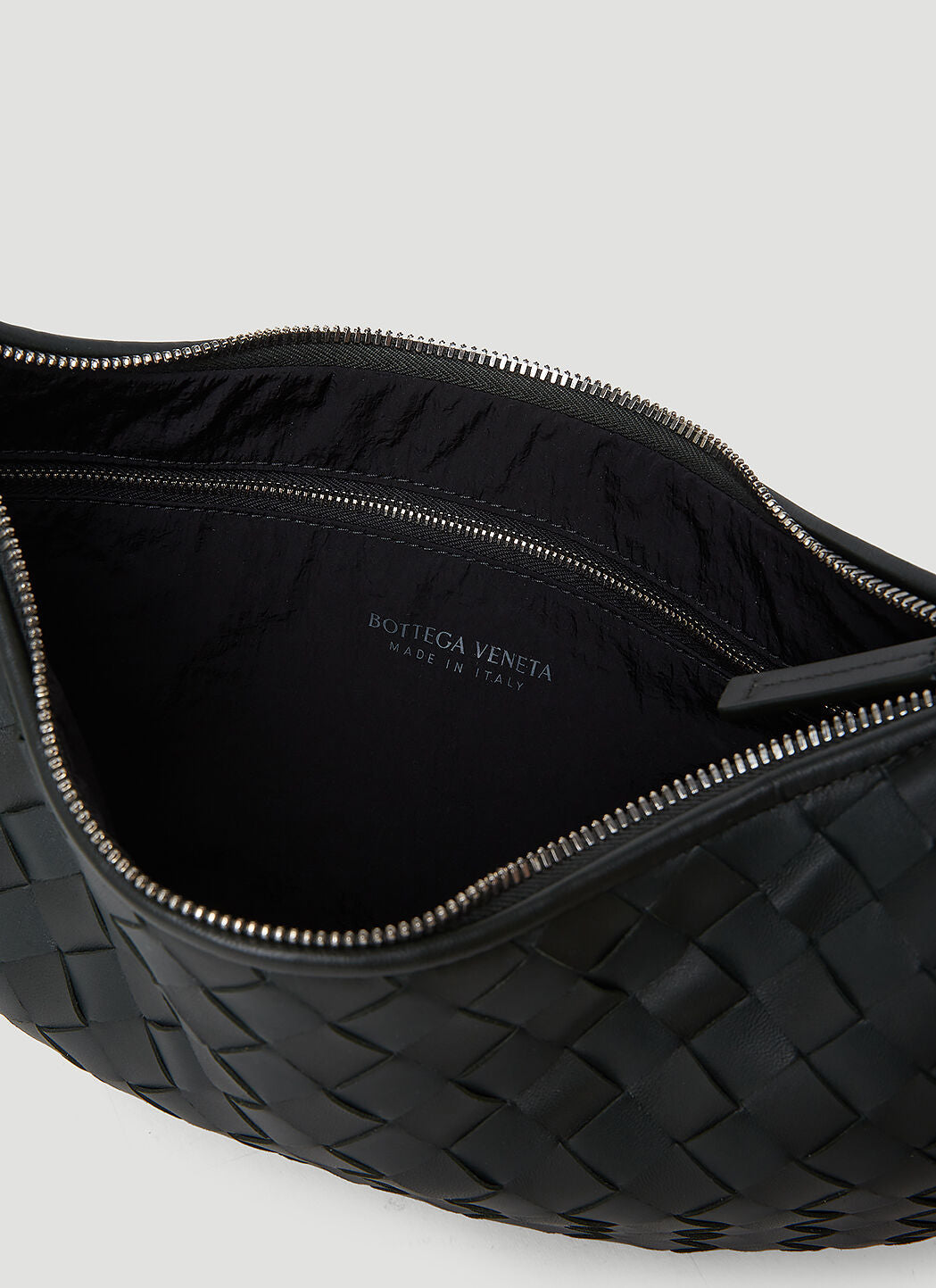 Bottega Veneta Men Intrecciato Leather Crossbody Bag