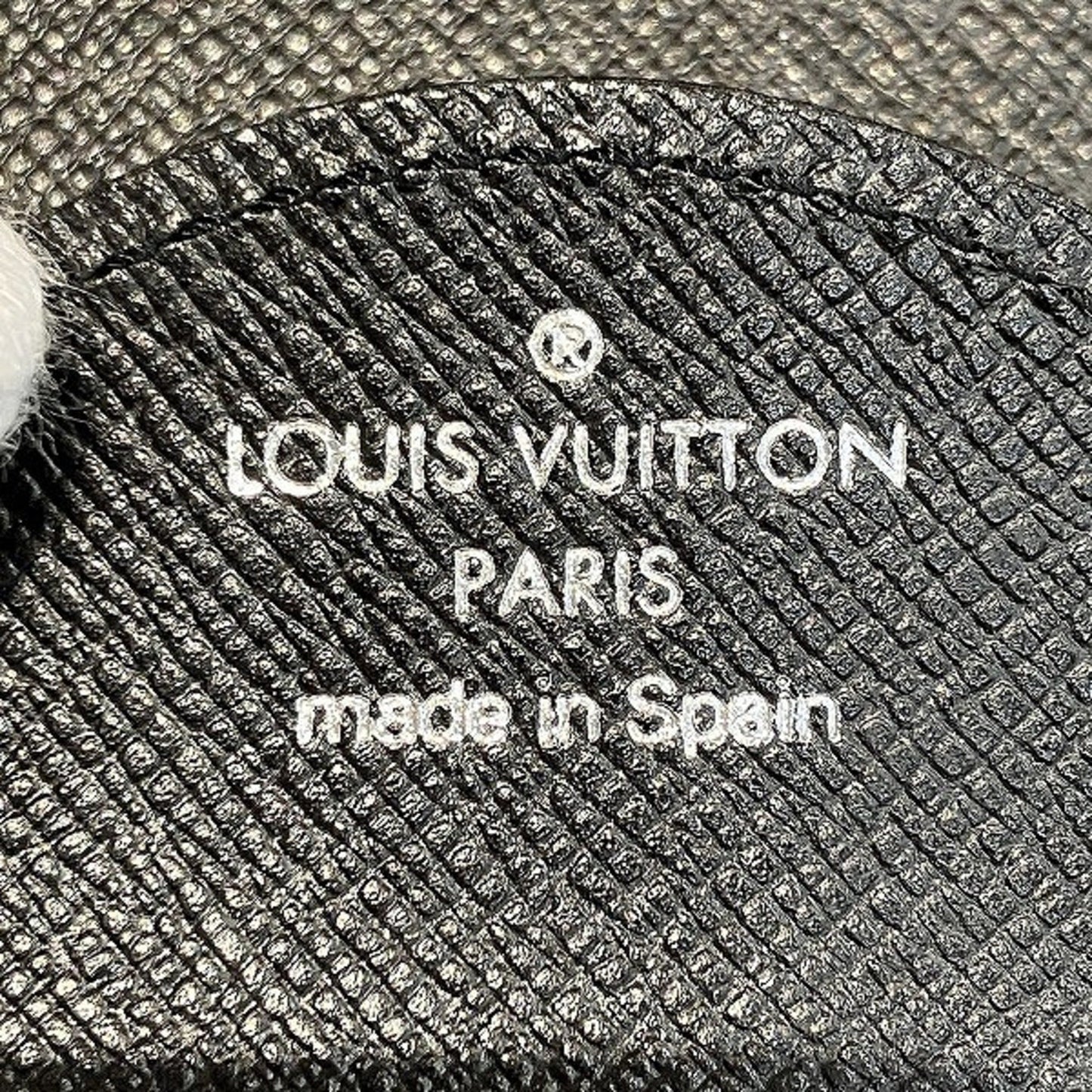 Louis Vuitton Taiga Leather Coin Purse/Coin Case