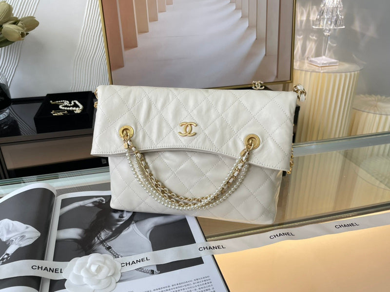 Chanel Luxury Handbag Style 624