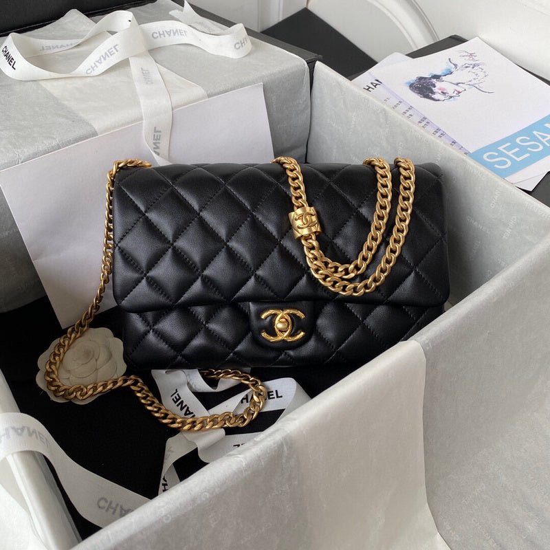 Chanel Luxury Handbag Style 114