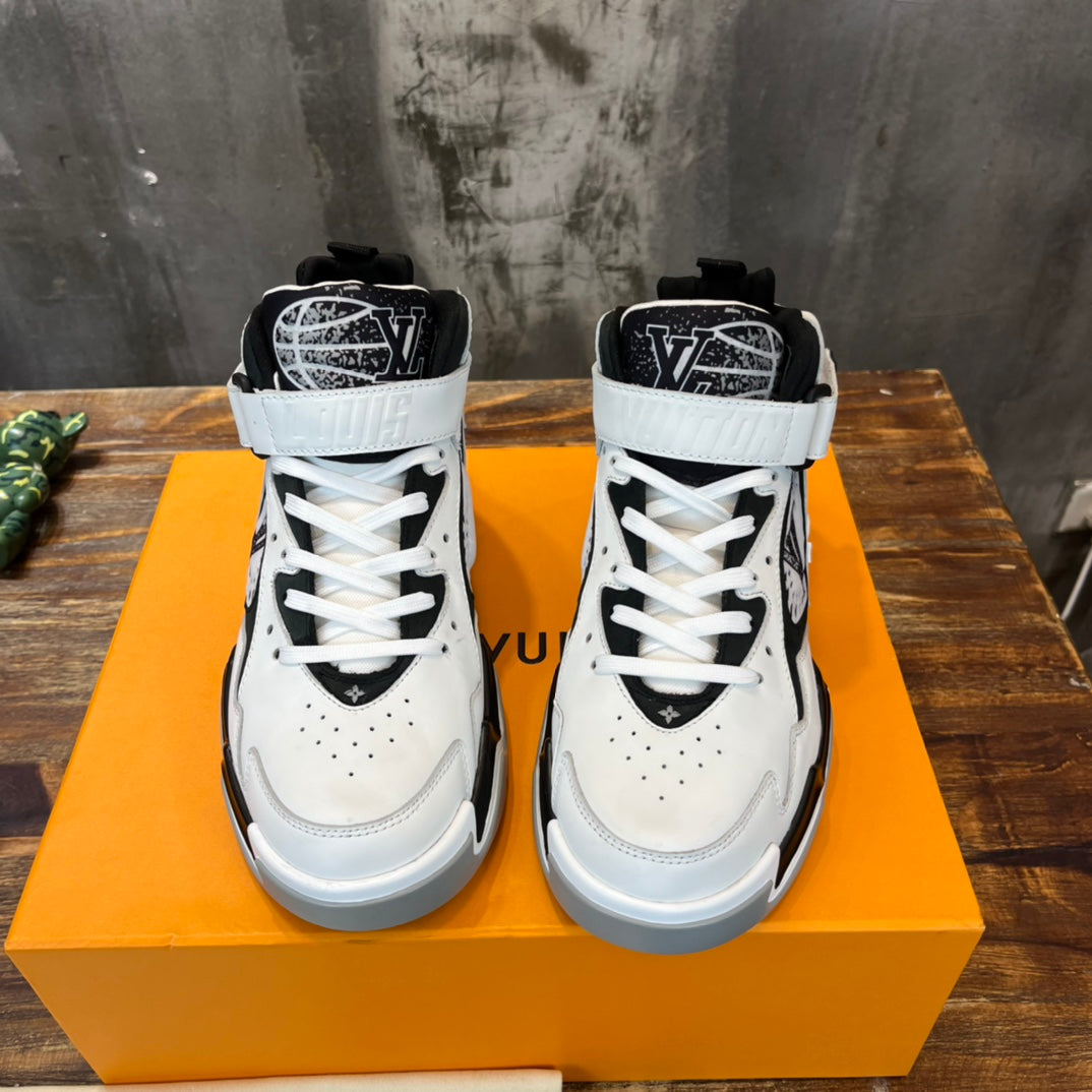 Louis Vuitton Trainer 2 Sneakers