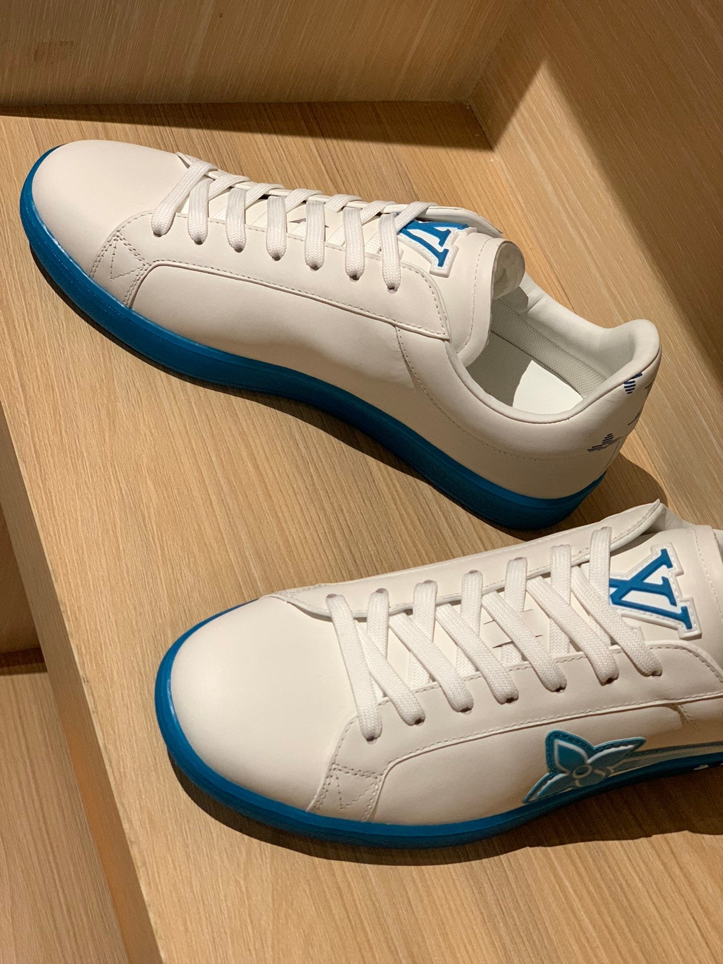 Louis Vuitton Luxembourg Samothrace Sneakers