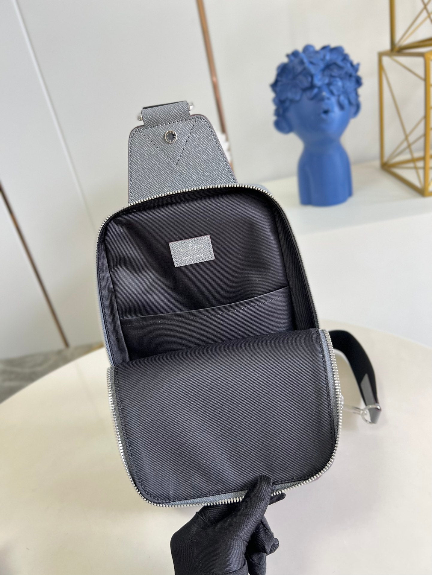 Louis Vuitton Avenue Sling Bag