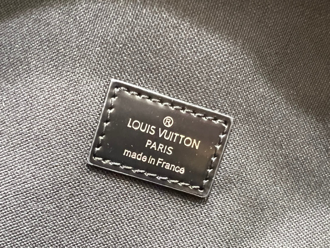 Louis Vuitton Michael Backpack Nv2