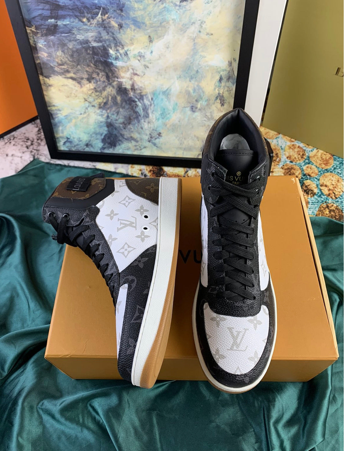 Louis Vuitton High Top Rivoli