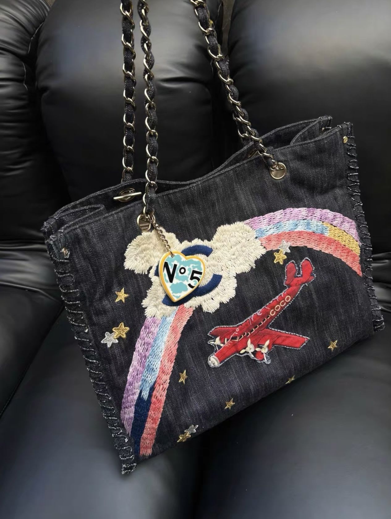 Chanel Luxury Leather Tote Bag