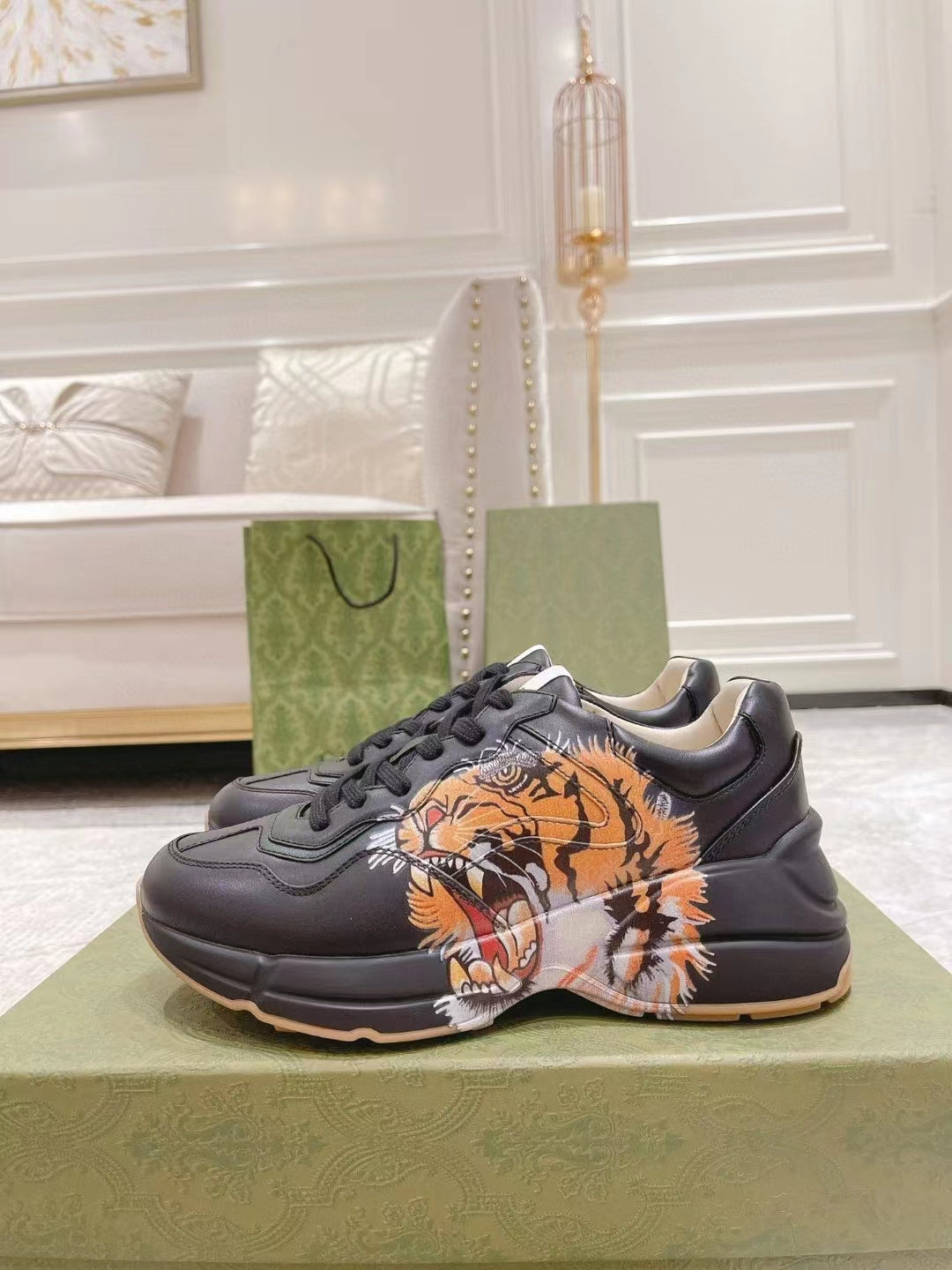 2023 lovers CC Top quality sneakers