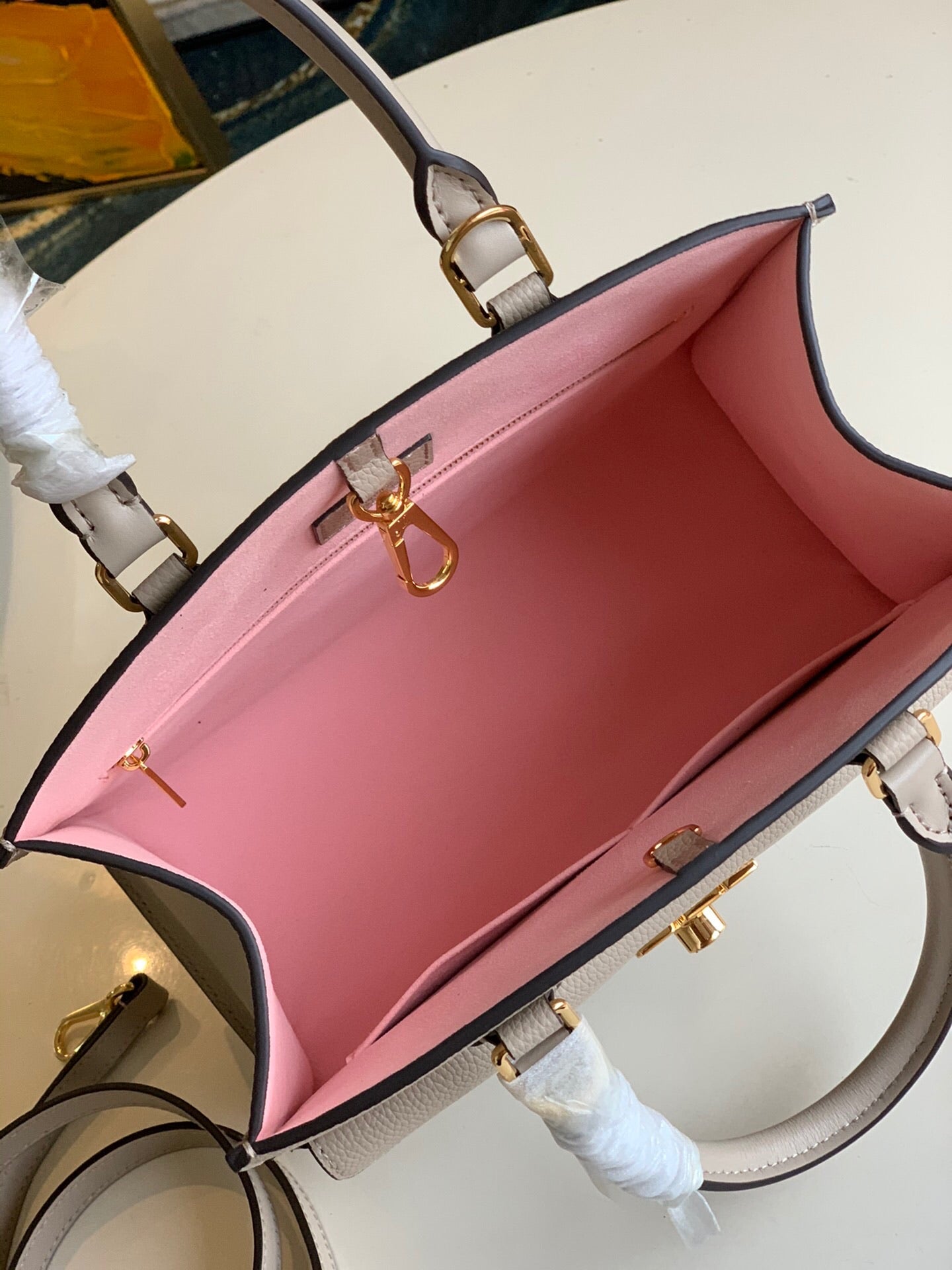 Lv day bag cream