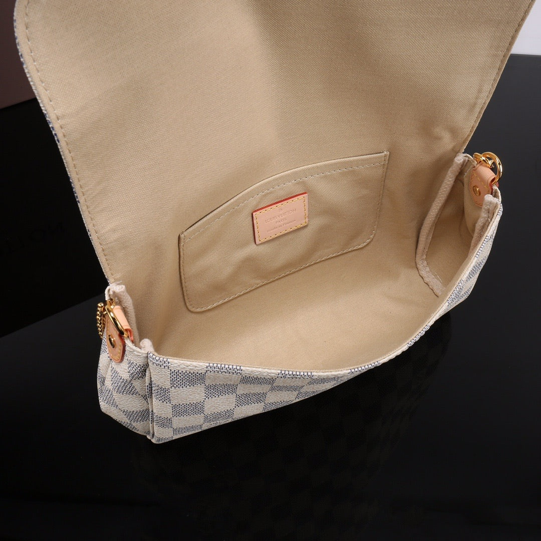 Lv monogram