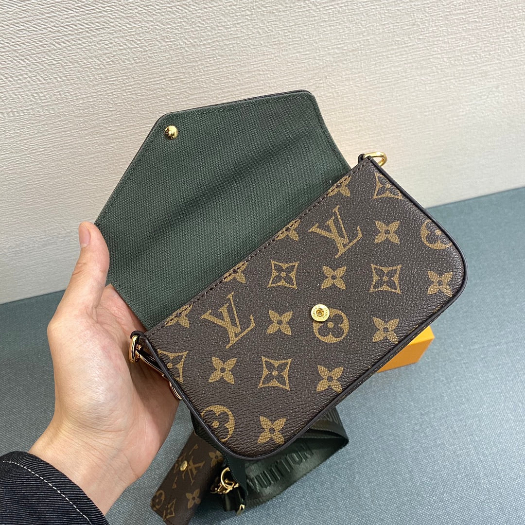 Lv Size:17*9.6*3.5cm pochette