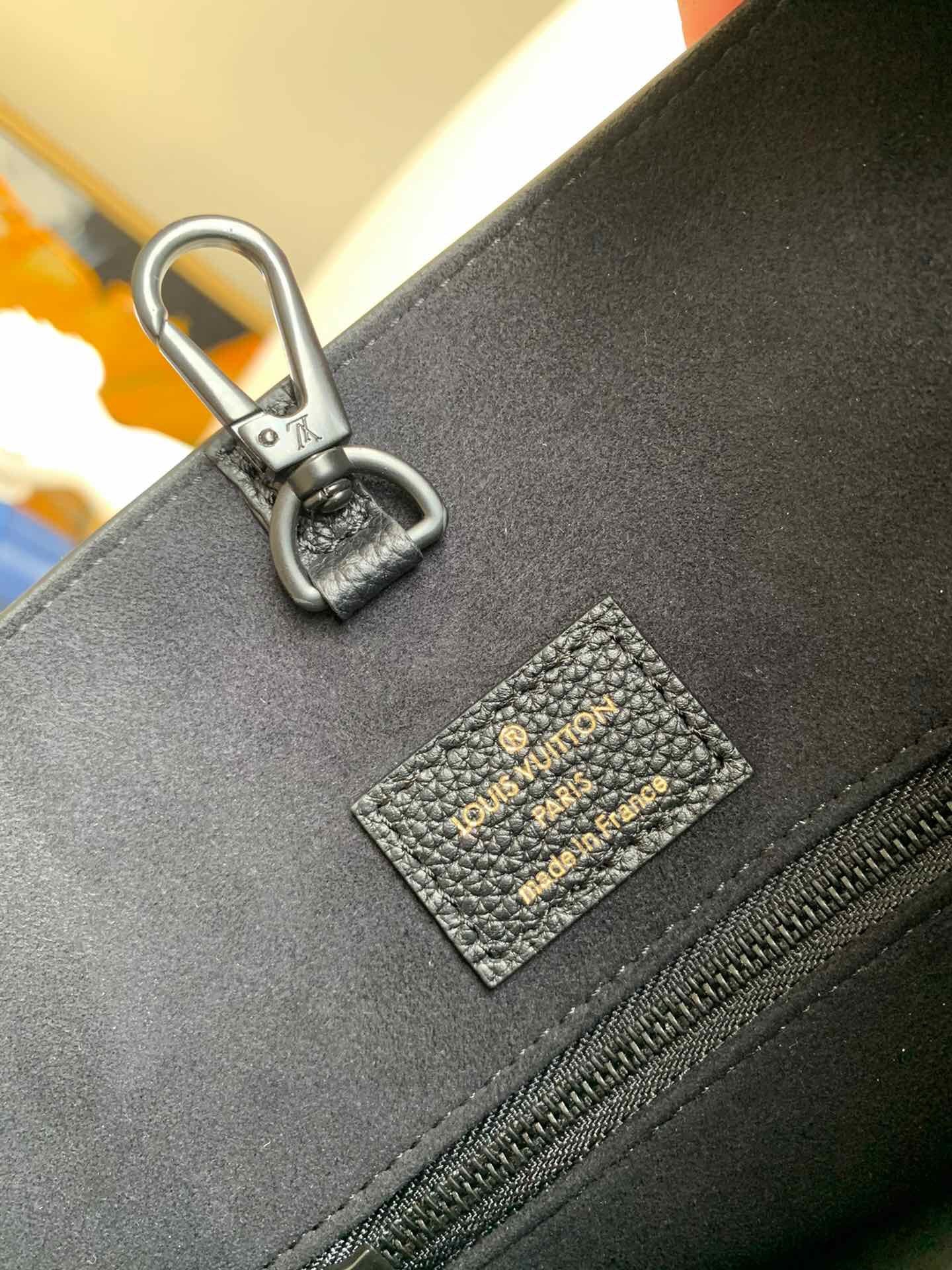 Lv new black