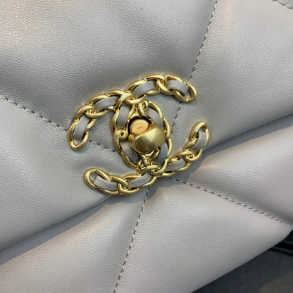 Chanel Luxury Handbag Style 574