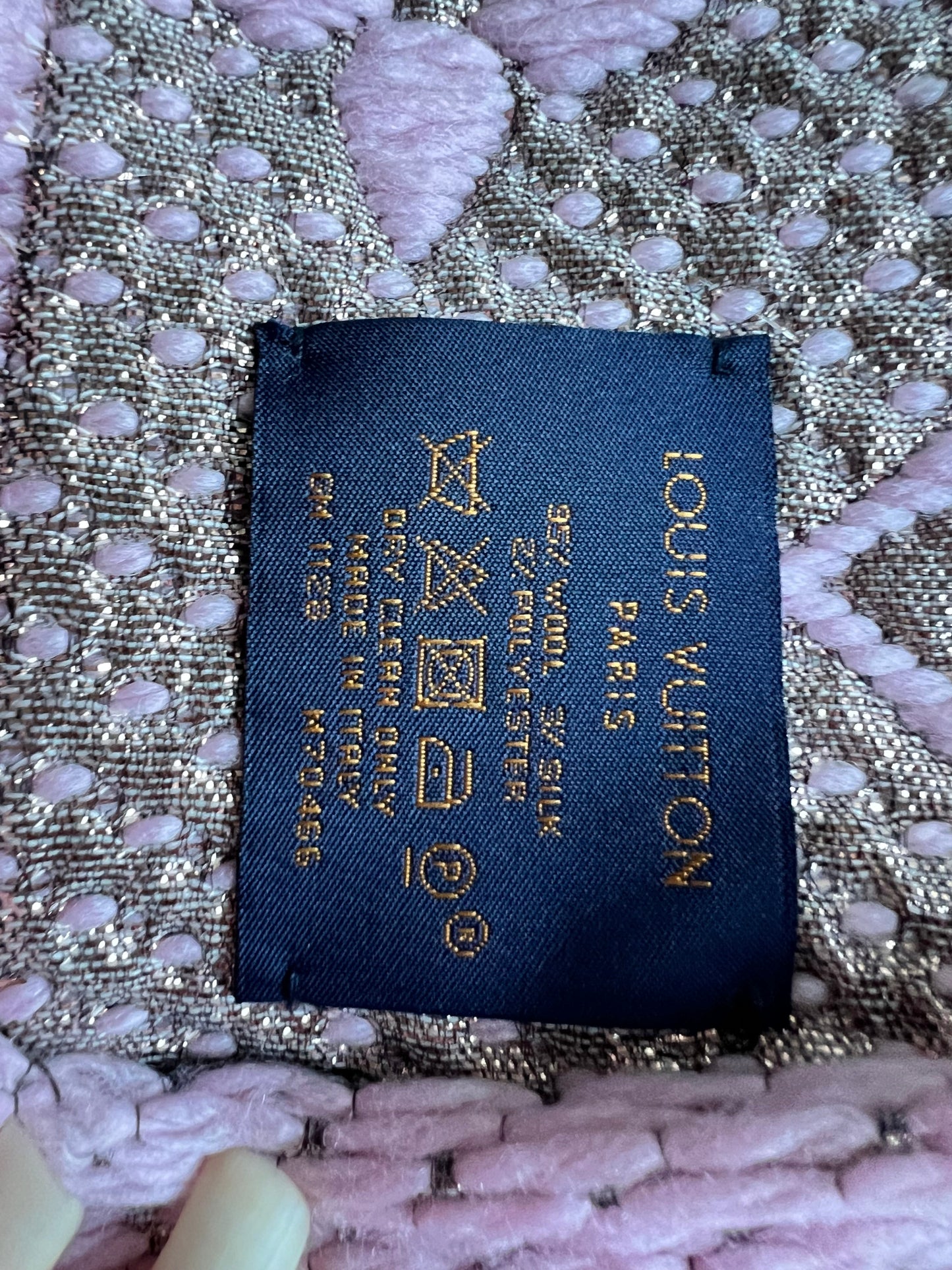 Louis Vuitton Logomania Scarf in Pink
