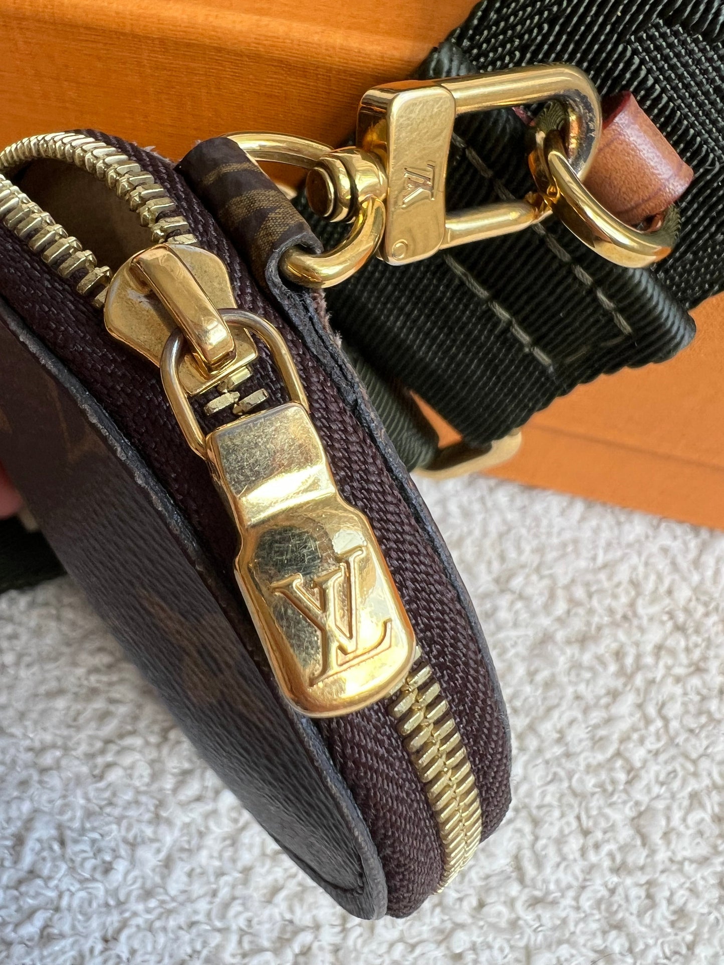 Louis Vuitton Multi Pochette Accessoires Khaki (RRP £2070)