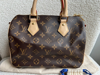 Louis Vuitton Speedy 25 Bandouliere Monogram (RRP £1,460)