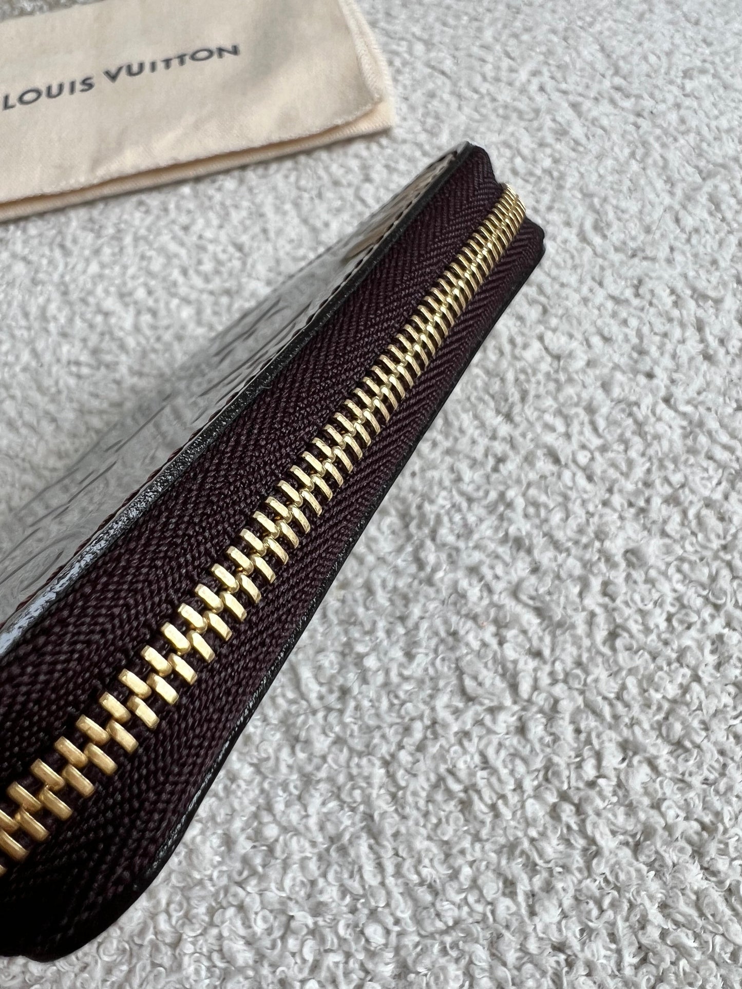 Louis Vuitton Zippy Coin Purse in Amarante Vernis Patent (RRP £420)