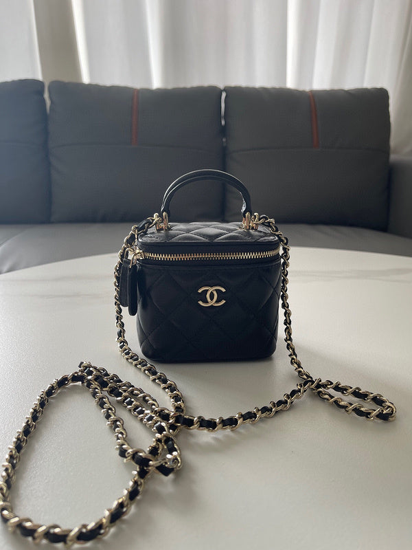 Chanel Luxury Handbag Style 199