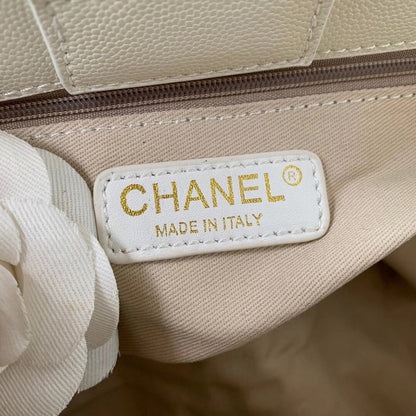 Chanel Luxury Handbag Style 650