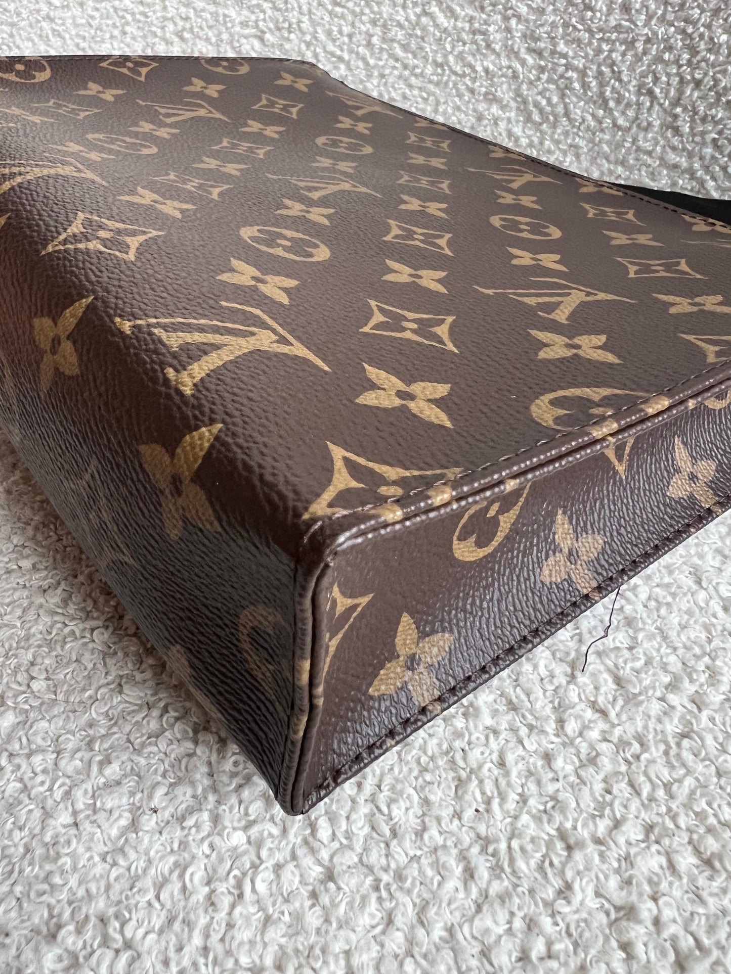Louis Vuitton Toiletry Pouch 26 Monogram