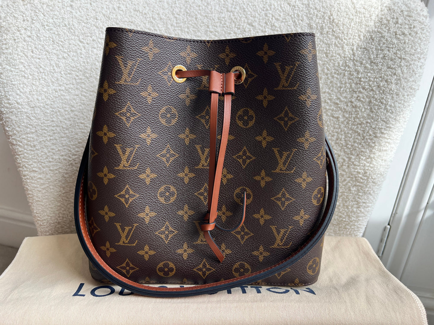 Louis Vuitton Neo Noe Monogram Caramel (RRP £1,560)