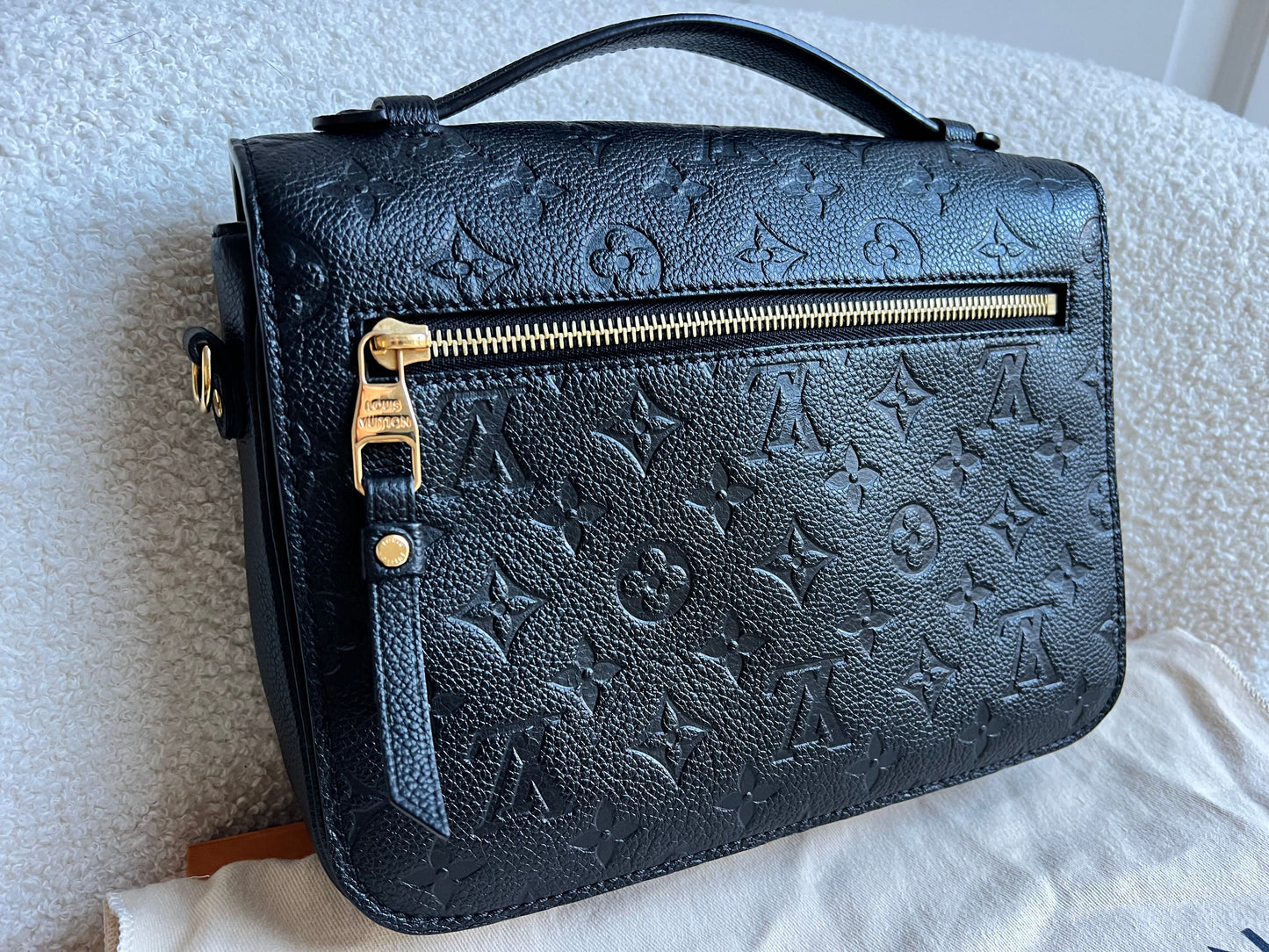 Louis Vuitton Pochette Metis Black Empreinte (RRP £2,200)