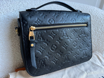Louis Vuitton Pochette Metis Black Empreinte (RRP £2,200)