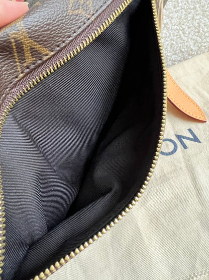 Louis Vuitton Bumbag in Monogram Canvas