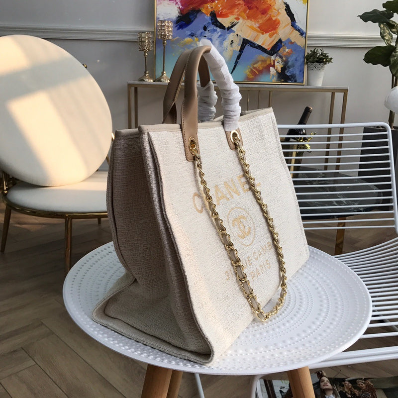 Chanel Luxury Handbag Style 541